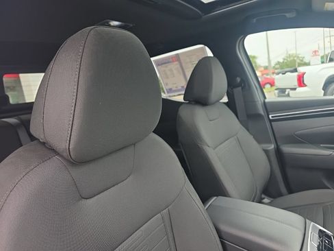 Used 2024 Hyundai Santa Cruz SEL w/ Activity Package FWD image 11