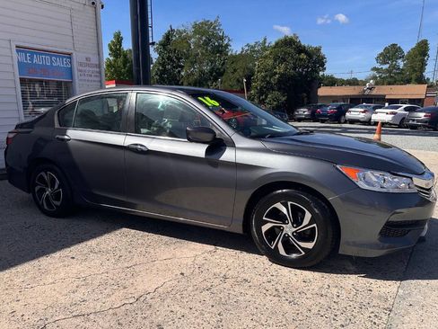 Used 2016 Honda Accord LX image 7