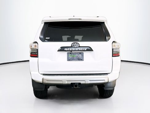 Used 2022 Toyota 4Runner TRD Off-Road image 7