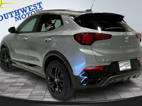 Used 2024 Buick Encore GX Sport Touring image 4