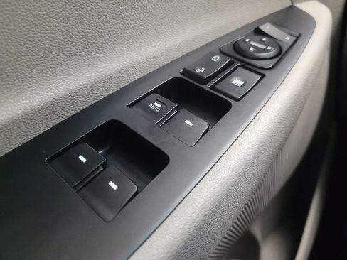 Used 2019 Hyundai Tucson Value AWD/4WD image 27