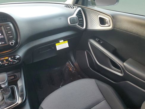 Certified 2024 Kia Soul LX w/ Option Group 015 FWD image 11