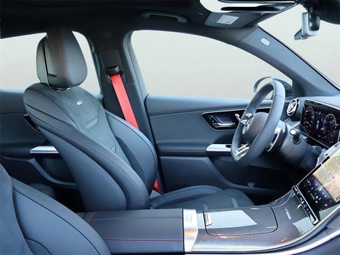 New 2026 Mercedes-Benz GLC 43 AMG 4MATIC Coupe image 11