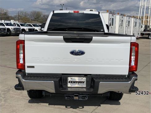 Used 2024 Ford F250 XLT w/ FX4 Off-Road Package image 7
