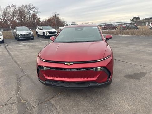 New 2026 Chevrolet Equinox EV LT image 8