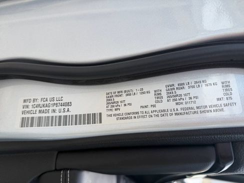 Used 2023 Jeep Grand Cherokee L Laredo AWD/4WD image 19