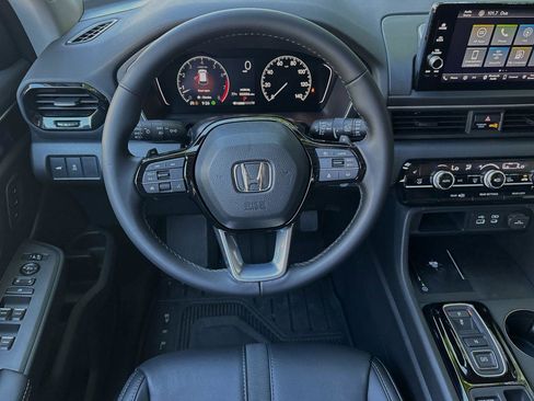 New 2025 Honda Pilot EX-L image 14