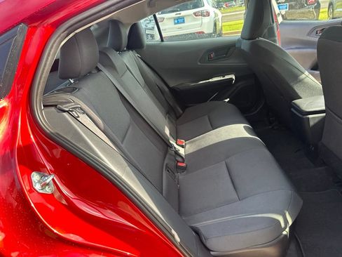 Used 2026 Toyota Prius LE FWD image 18