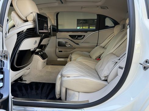 Used 2021 Mercedes-Benz Maybach S 580 4MATIC image 29