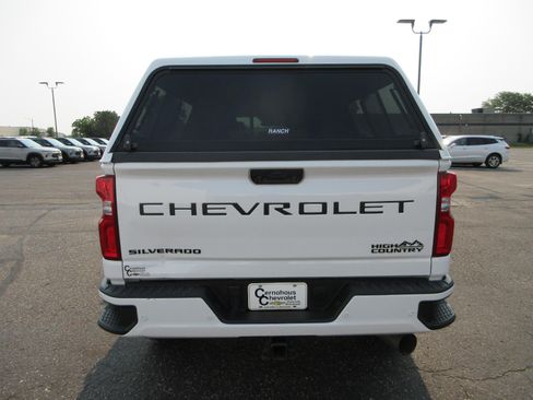Certified 2024 Chevrolet Silverado 2500 High Country w/ High Country Premium Package AWD/4WD image 6