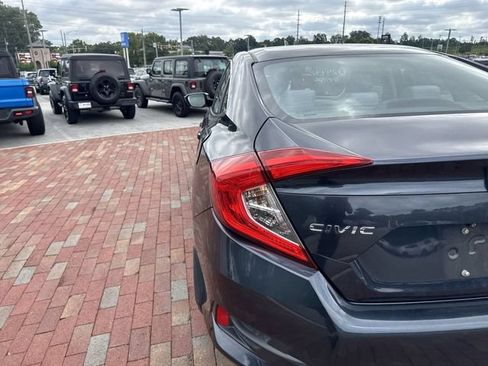 Used 2016 Honda Civic EX image 10