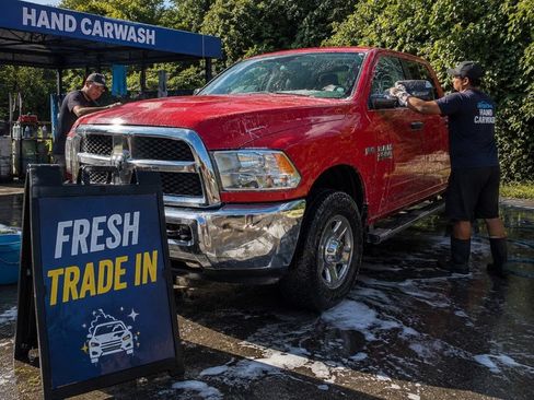 Used 2014 RAM 2500 Tradesman w/ Chrome Appearance Group AWD/4WD image 1