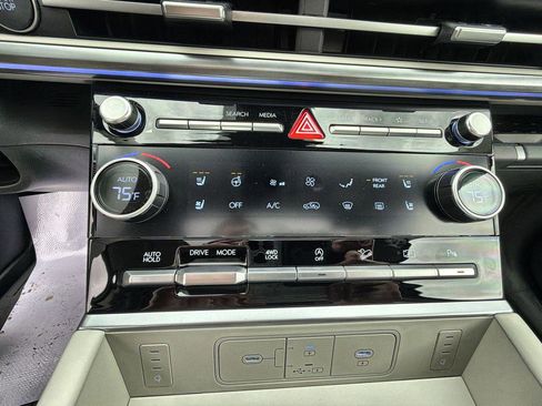 New 2026 Hyundai Santa Fe Limited image 17