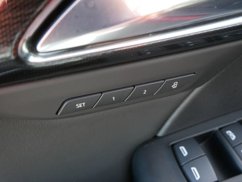 Used 2023 Buick Envision Essence AWD/4WD image 23