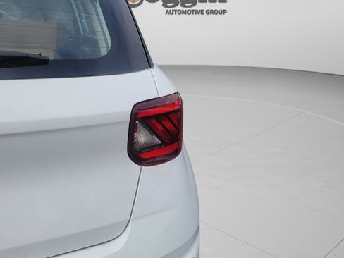 Used 2024 Hyundai Venue SEL FWD image 22