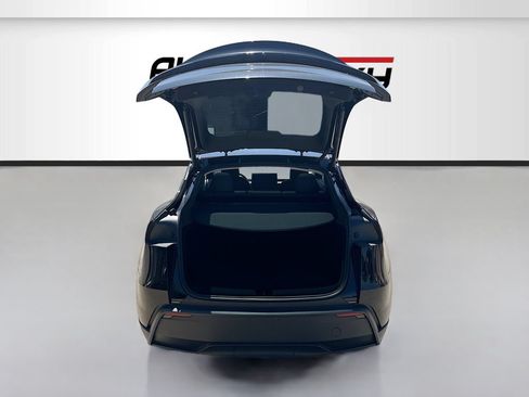 Used 2026 Tesla Model Y 2WD image 27