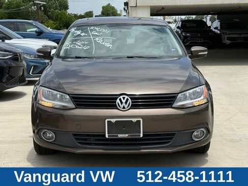 Used 2012 Volkswagen Jetta TDI FWD image 3