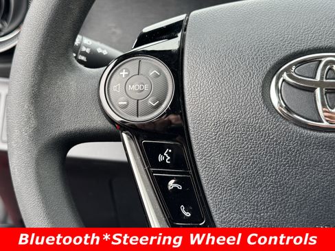 Used 2019 Toyota Prius C image 6