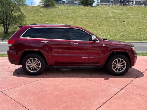 Used 2016 Jeep Grand Cherokee Overland AWD/4WD image 8