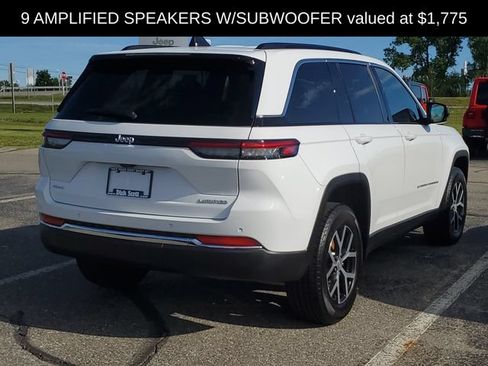 Used 2024 Jeep Grand Cherokee Limited AWD/4WD image 7