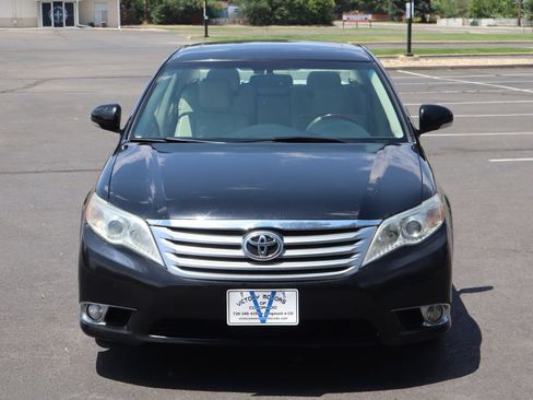 Used 2011 Toyota Avalon Limited FWD image 13