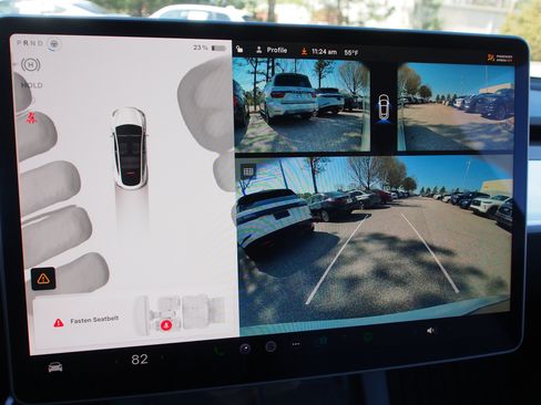 Used 2024 Tesla Model Y Long Range image 29