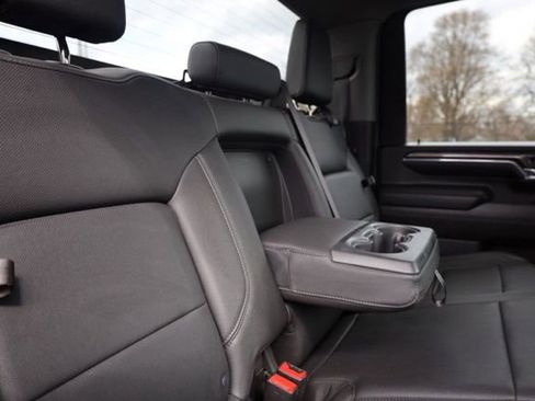 Used 2024 Chevrolet Silverado 2500 LTZ w/ LTZ Convenience Package AWD/4WD image 35