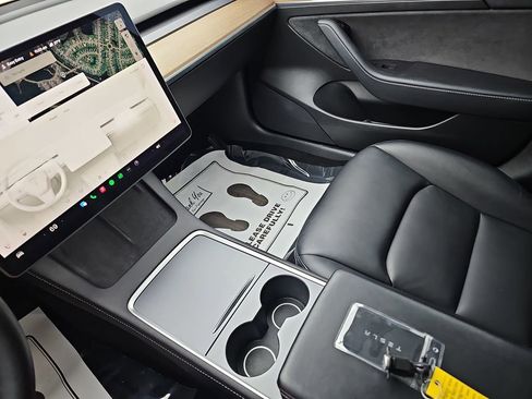 Used 2022 Tesla Model 3 Long Range image 30