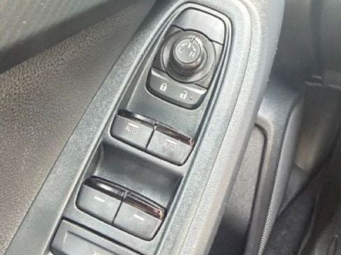 Used 2024 Subaru Crosstrek 2.0i AWD/4WD image 18