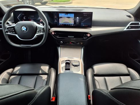 Used 2025 BMW 330i Sedan RWD image 9