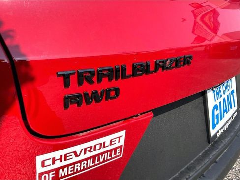 Used 2026 Chevrolet TrailBlazer LT w/ Midnight Edition AWD/4WD image 26