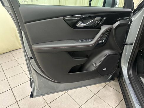 Certified 2025 Chevrolet Blazer RS w/ Enhanced Convenience Package image 32