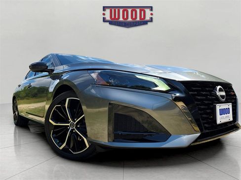 New 2025 Nissan Altima 2.5 SR w/ SR Premium Package image 6