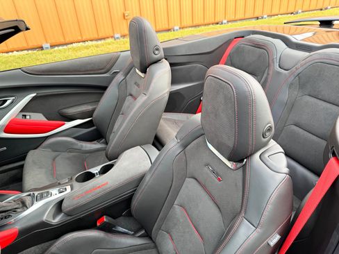 Used 2024 Chevrolet Camaro ZL1 RWD image 31