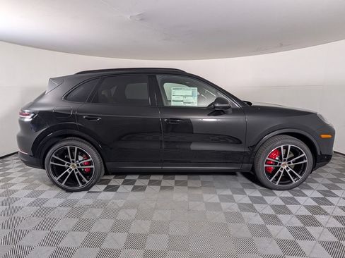 New 2026 Porsche Cayenne S AWD/4WD image 8