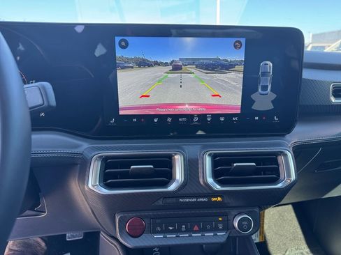 Used 2025 Ford Mustang Premium image 31