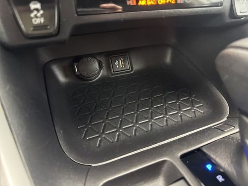 Used 2024 Toyota RAV4 LE image 20