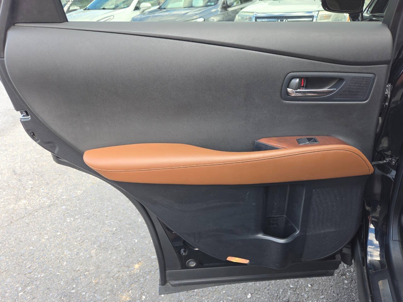 Used 2015 Lexus RX 450h AWD image 36