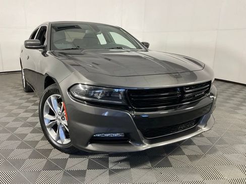 Used 2022 Dodge Charger SXT AWD/4WD image 10