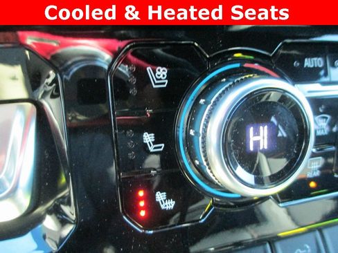 Certified 2024 GMC Sierra 1500 AT4 w/ Technology Package image 19