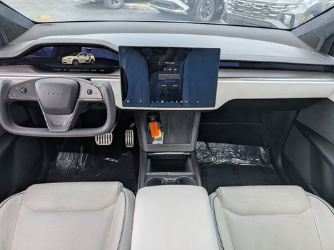 Used 2022 Tesla Model X Plaid AWD/4WD image 18