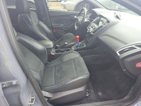 Used 2016 Ford Focus RS AWD/4WD image 12