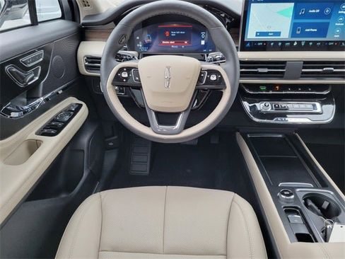 New 2026 Lincoln Corsair Reserve image 30