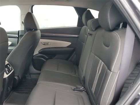 Used 2023 Hyundai Tucson SEL image 17