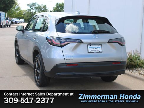 Certified 2025 Honda HR-V LX image 25