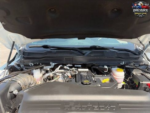 Used 2026 RAM 2500 Laramie AWD/4WD image 22