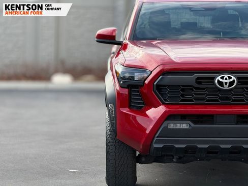 Used 2025 Toyota Tacoma TRD Off-Road image 14