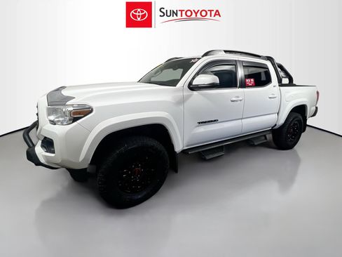Used 2022 Toyota Tacoma SR5 w/ Technology Package RWD image 9