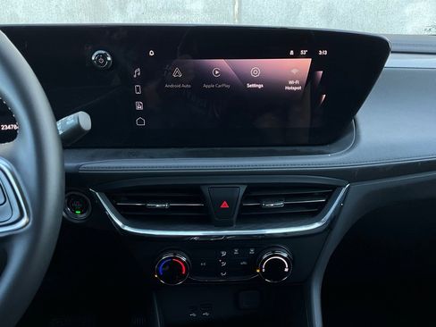 Used 2025 Buick Encore GX Preferred image 25