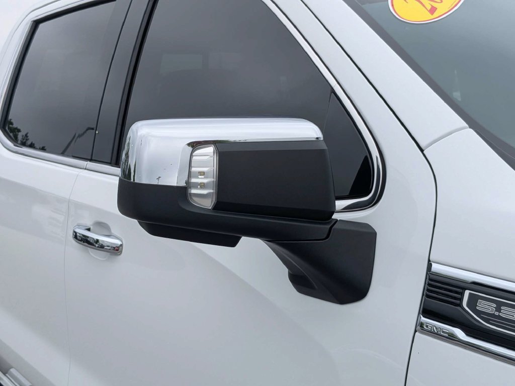 Used 2021 GMC Sierra 1500 SLT w/ SLT Premium Plus Package AWD/4WD image 11
